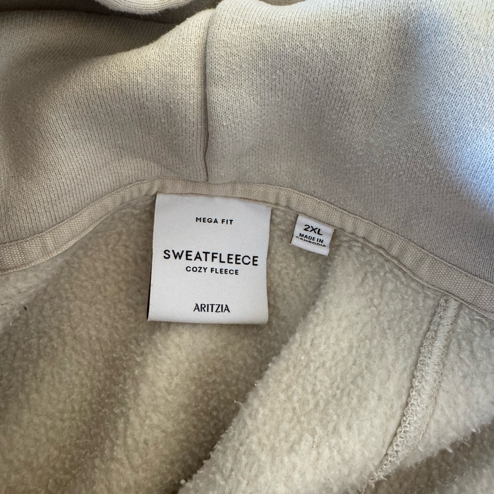 TNA Mega Hoodie - Picture 7 of 7